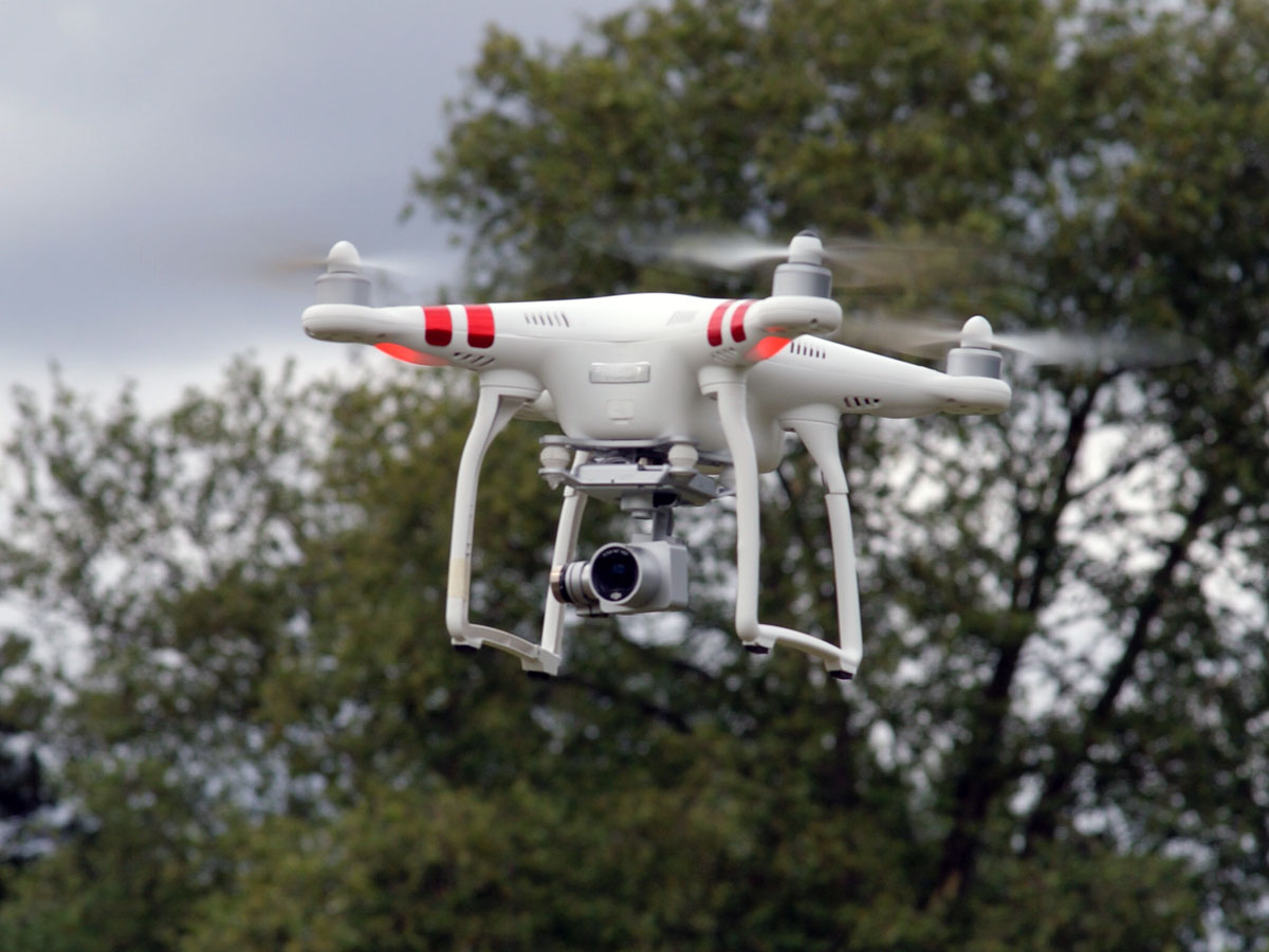 dji-phantom-3-standard-in-flight-2.jpg